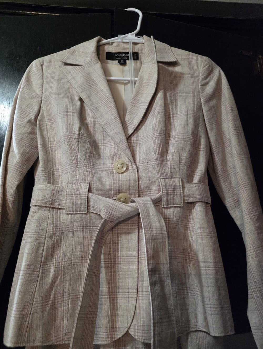 Signature by Larry Levine Women's Beige Plaid Blazer and Skirt Set
